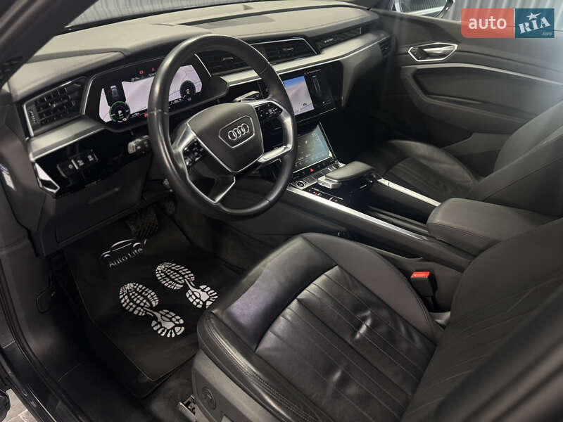 Внедорожник / Кроссовер Audi e-tron 2022 в Мукачево