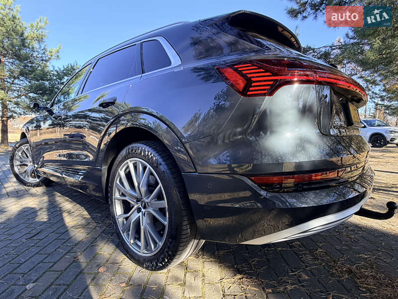 Внедорожник / Кроссовер Audi e-tron 2020 в Дрогобыче