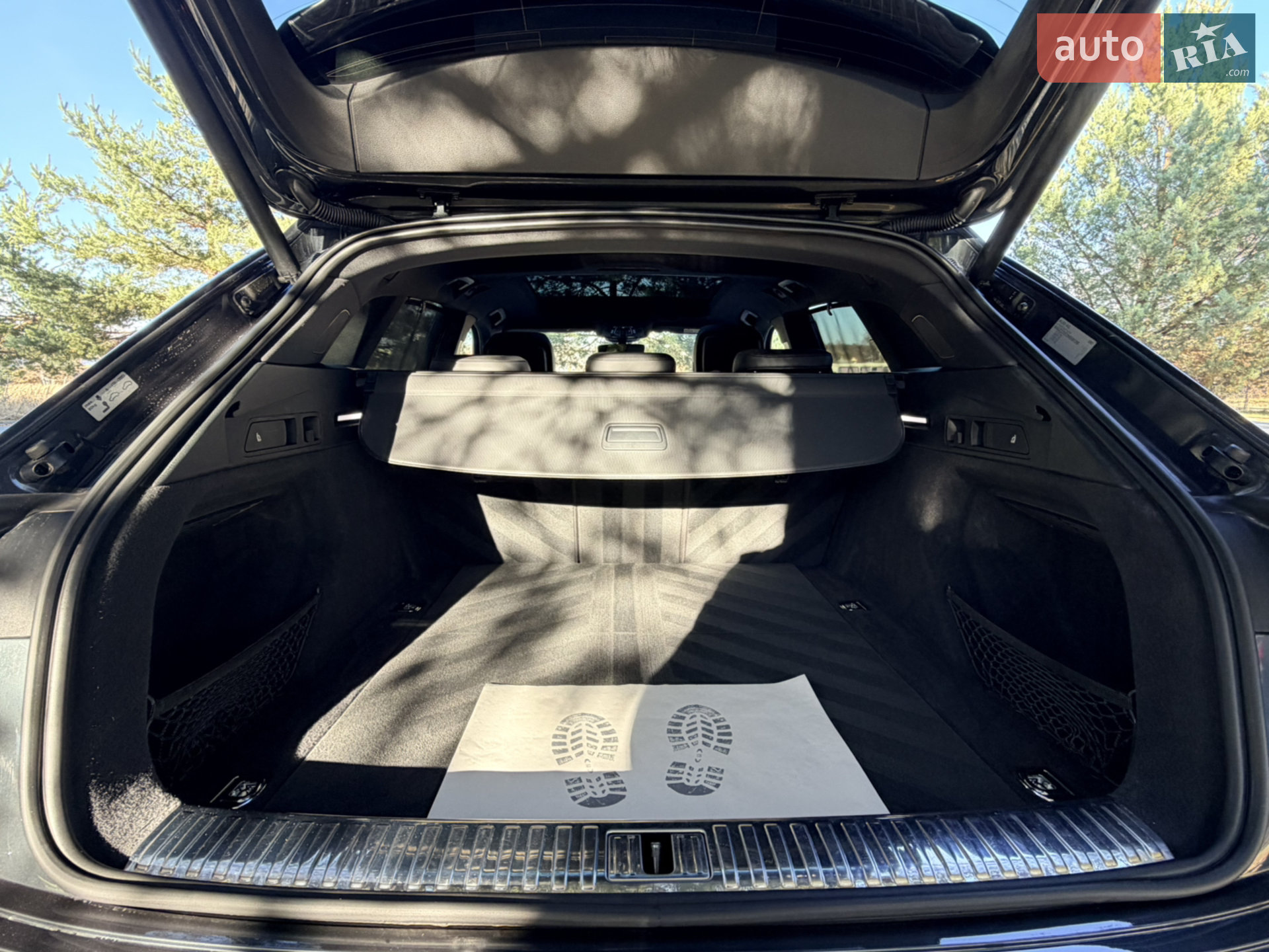 2020 Audi e-tron - мініатюра 16