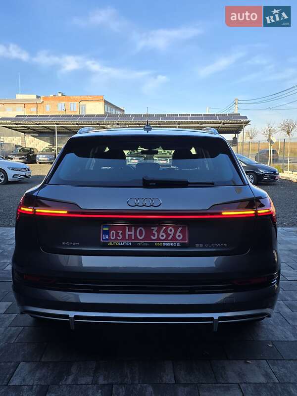 Позашляховик / Кросовер Audi e-tron 2020 в Луцьку