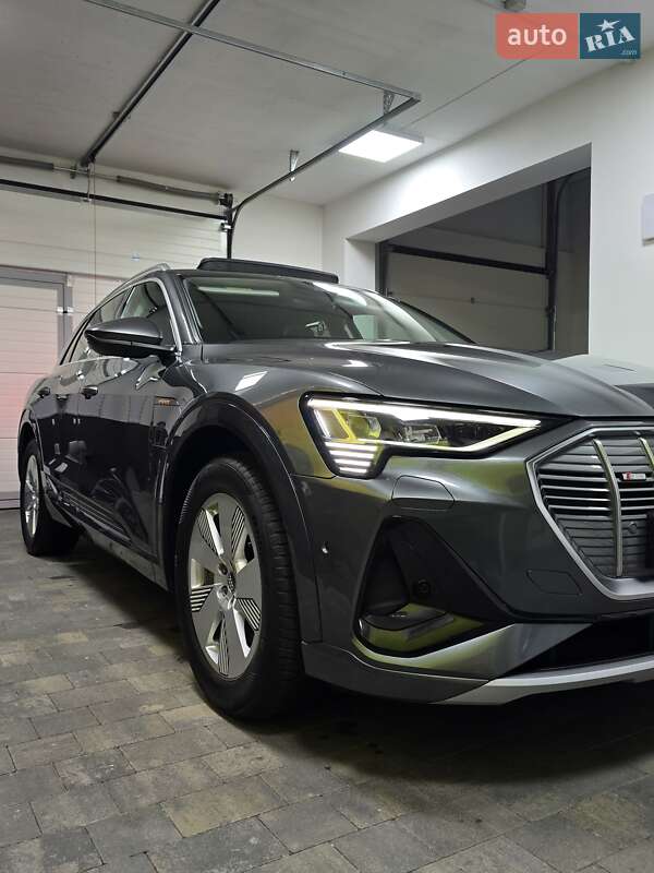 Позашляховик / Кросовер Audi e-tron 2020 в Луцьку
