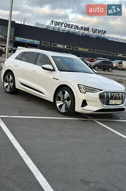 Позашляховик / Кросовер Audi e-tron 2019 в Дніпрі