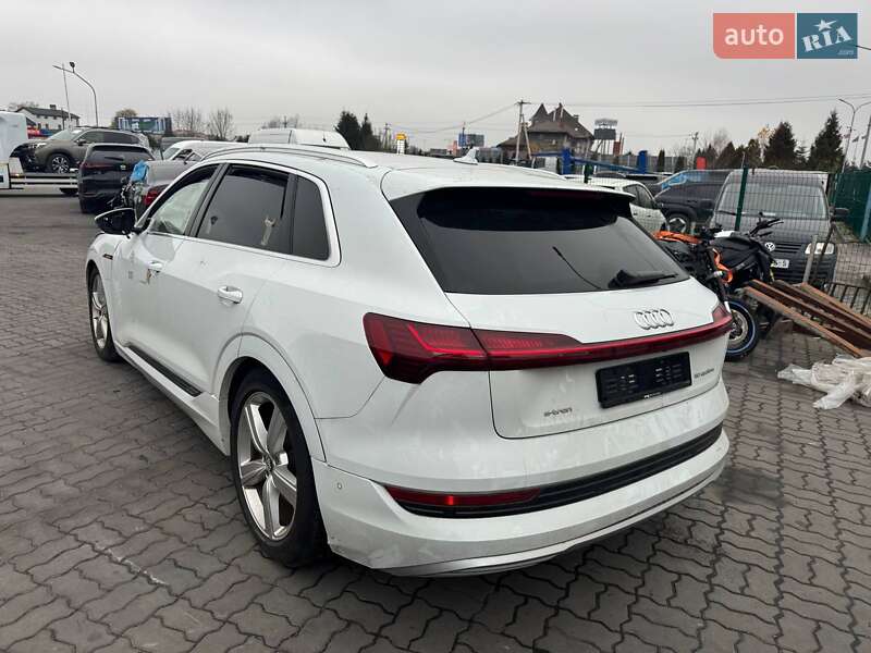 Позашляховик / Кросовер Audi e-tron 2020 в Львові