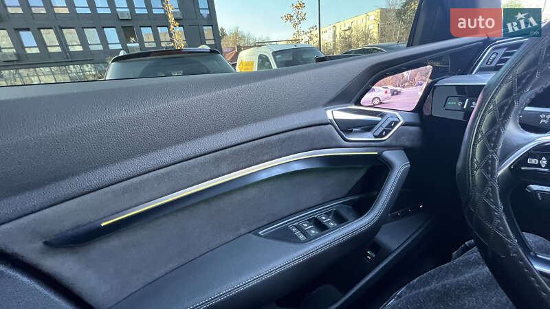 Позашляховик / Кросовер Audi e-tron 2019 в Львові