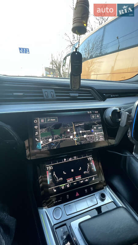 Позашляховик / Кросовер Audi e-tron 2019 в Львові