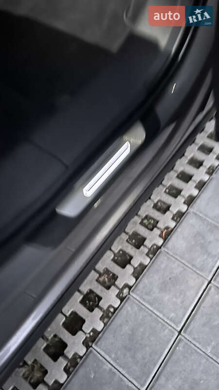 Позашляховик / Кросовер Audi e-tron 2019 в Львові