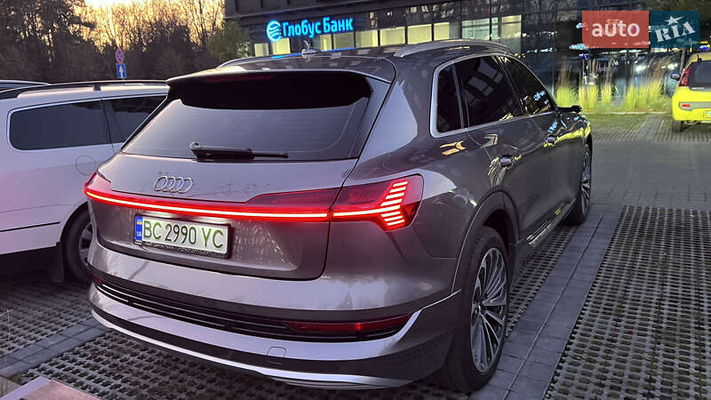 Позашляховик / Кросовер Audi e-tron 2019 в Львові