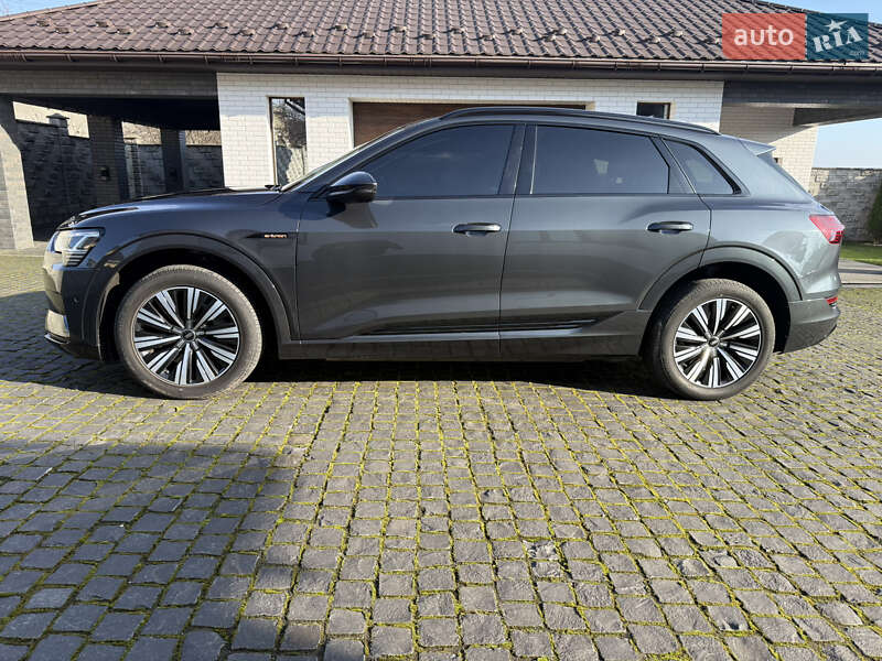 Внедорожник / Кроссовер Audi e-tron 2019 в Ровно фото 5 Внедорожник / Кроссовер Audi e-tron 2019 в Ровно