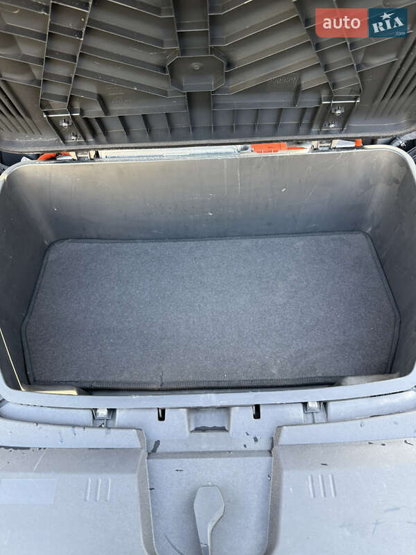 Внедорожник / Кроссовер Audi e-tron 2019 в Ровно фото 22 Внедорожник / Кроссовер Audi e-tron 2019 в Ровно