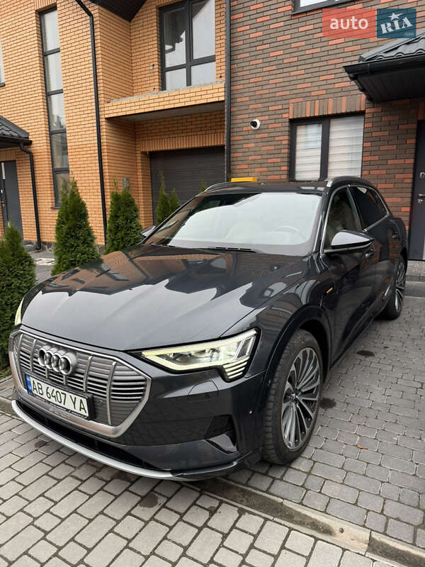 Позашляховик / Кросовер Audi e-tron 2020 в Вінниці фото 40 Позашляховик / Кросовер Audi e-tron 2020 в Вінниці