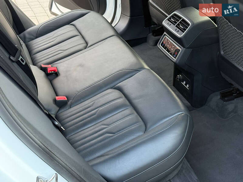 Внедорожник / Кроссовер Audi e-tron 2020 в Ровно фото 49 Внедорожник / Кроссовер Audi e-tron 2020 в Ровно