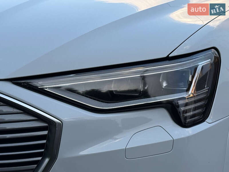Внедорожник / Кроссовер Audi e-tron 2020 в Ровно фото 76 Внедорожник / Кроссовер Audi e-tron 2020 в Ровно