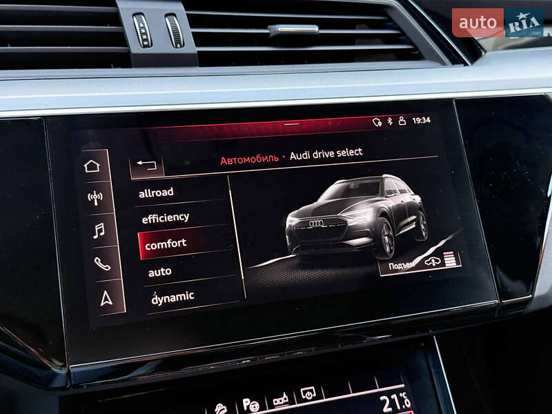 Внедорожник / Кроссовер Audi e-tron 2020 в Ровно фото 95 Внедорожник / Кроссовер Audi e-tron 2020 в Ровно