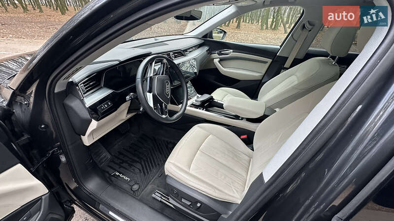 Внедорожник / Кроссовер Audi e-tron 2020 в Львове