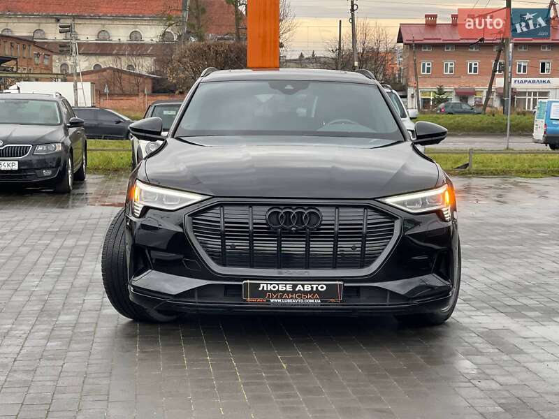 Позашляховик / Кросовер Audi e-tron 2021 в Львові