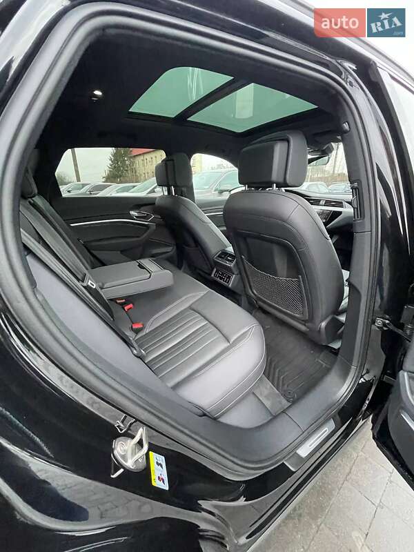 Позашляховик / Кросовер Audi e-tron 2021 в Львові