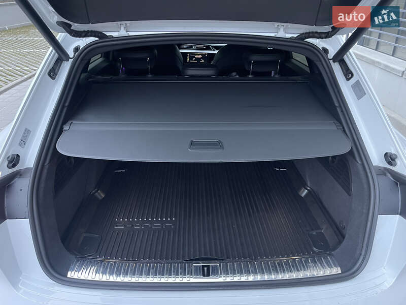 Позашляховик / Кросовер Audi e-tron 2019 в Рівному