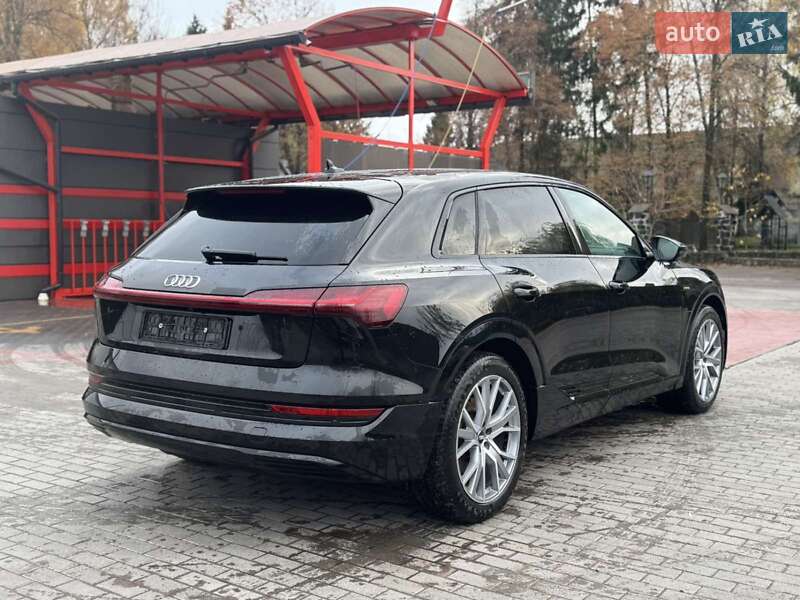 Внедорожник / Кроссовер Audi e-tron 2019 в Львове