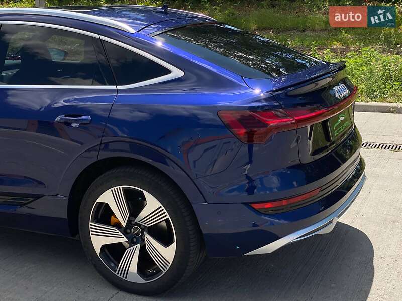 Внедорожник / Кроссовер Audi e-tron 2021 в Киеве фото 9 Внедорожник / Кроссовер Audi e-tron 2021 в Киеве