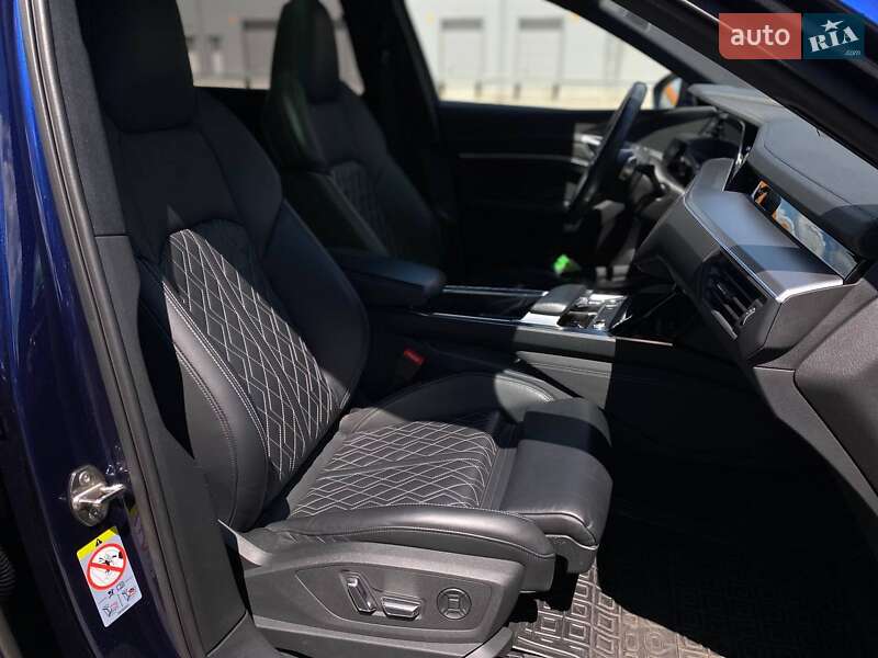 Внедорожник / Кроссовер Audi e-tron 2021 в Киеве фото 22 Внедорожник / Кроссовер Audi e-tron 2021 в Киеве