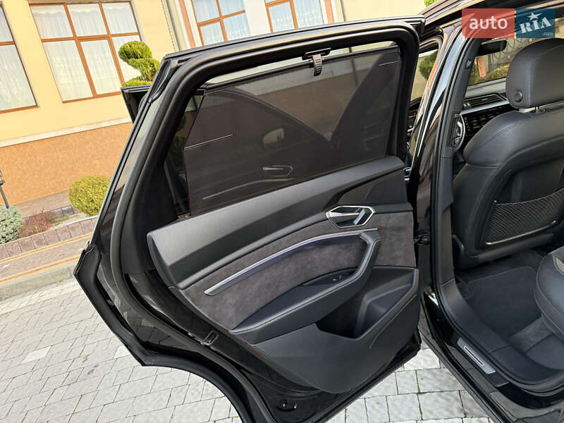 Внедорожник / Кроссовер Audi e-tron 2019 в Дрогобыче фото 70 Внедорожник / Кроссовер Audi e-tron 2019 в Дрогобыче