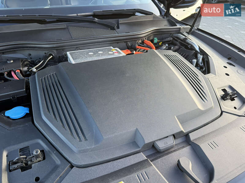 Внедорожник / Кроссовер Audi e-tron 2020 в Дрогобыче фото 111 Внедорожник / Кроссовер Audi e-tron 2020 в Дрогобыче