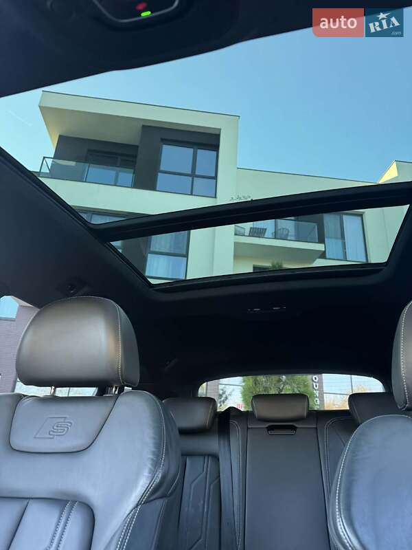 Внедорожник / Кроссовер Audi e-tron 2022 в Ужгороде