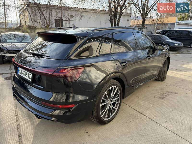 Внедорожник / Кроссовер Audi e-tron 2019 в Харькове