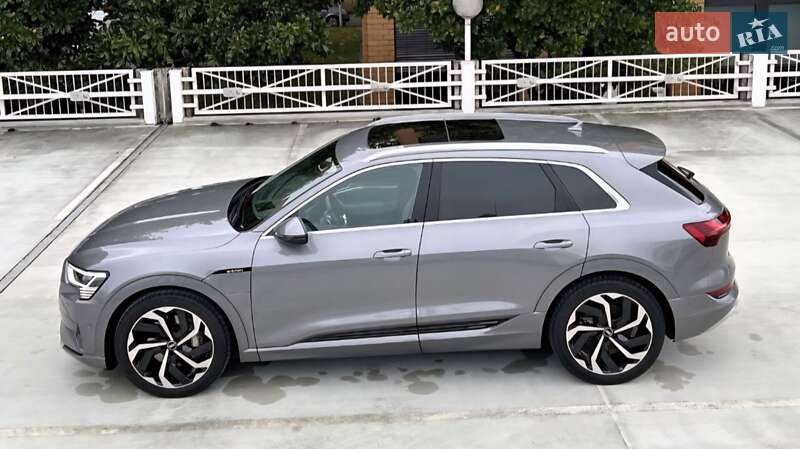 Внедорожник / Кроссовер Audi e-tron 2022 в Львове фото 8 Внедорожник / Кроссовер Audi e-tron 2022 в Львове