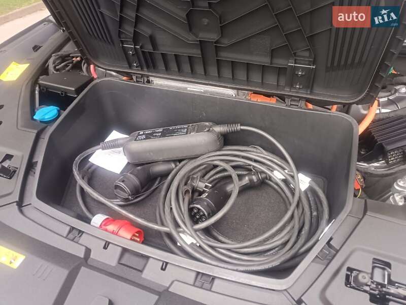 Внедорожник / Кроссовер Audi e-tron 2022 в Львове фото 23 Внедорожник / Кроссовер Audi e-tron 2022 в Львове
