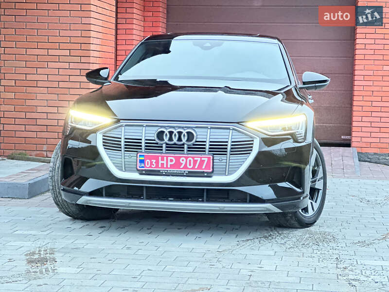 Позашляховик / Кросовер Audi e-tron 2022 в Рівному фото 5 Позашляховик / Кросовер Audi e-tron 2022 в Рівному