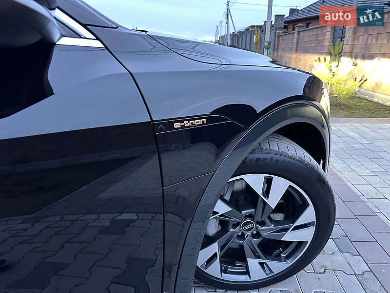 Позашляховик / Кросовер Audi e-tron 2022 в Рівному фото 25 Позашляховик / Кросовер Audi e-tron 2022 в Рівному
