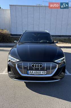Внедорожник / Кроссовер Audi e-tron 2021 в Киеве