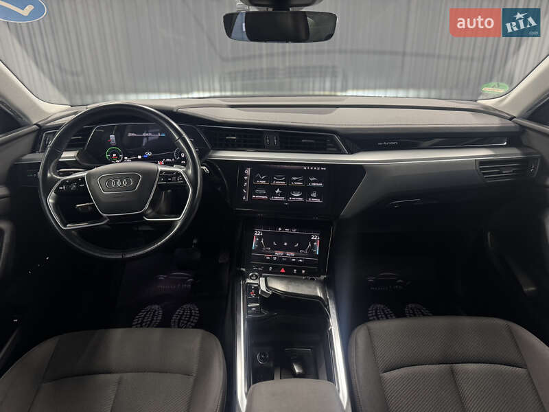 Внедорожник / Кроссовер Audi e-tron 2021 в Мукачево