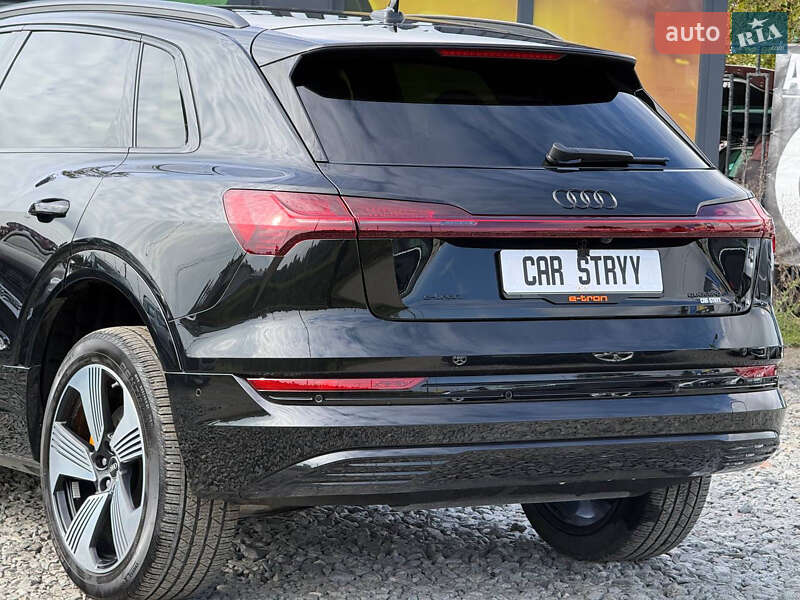 Внедорожник / Кроссовер Audi e-tron 2022 в Стрые