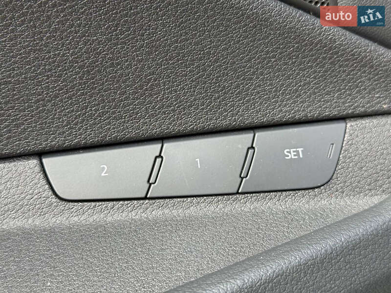 Внедорожник / Кроссовер Audi e-tron 2022 в Стрые