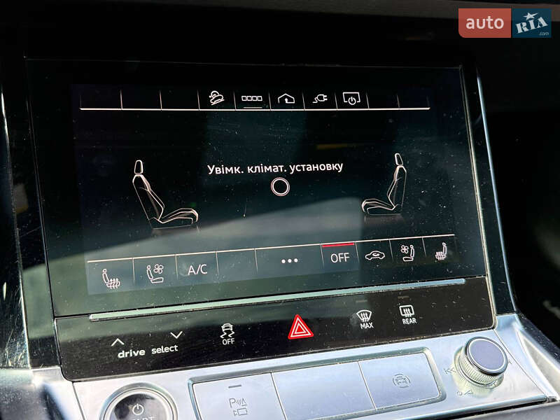 Внедорожник / Кроссовер Audi e-tron 2022 в Стрые