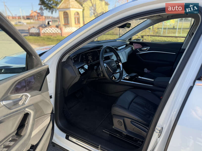 Внедорожник / Кроссовер Audi e-tron 2021 в Львове