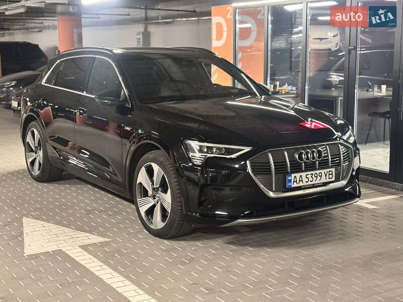 Внедорожник / Кроссовер Audi e-tron 2019 в Киеве фото 3 Внедорожник / Кроссовер Audi e-tron 2019 в Киеве