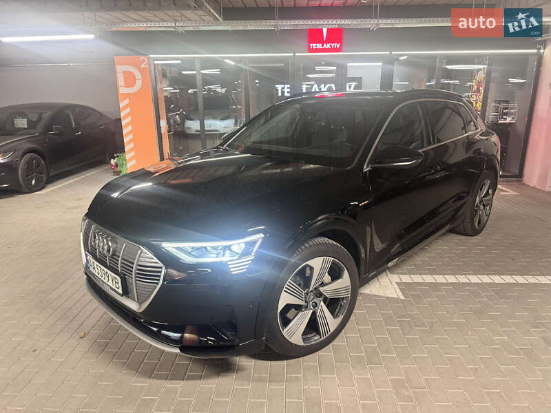 Внедорожник / Кроссовер Audi e-tron 2019 в Киеве фото 5 Внедорожник / Кроссовер Audi e-tron 2019 в Киеве