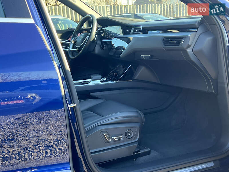 Позашляховик / Кросовер Audi e-tron 2020 в Луцьку