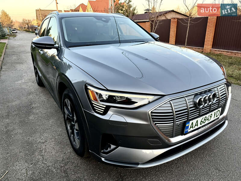 Позашляховик / Кросовер Audi e-tron 2021 в Києві фото 7 Позашляховик / Кросовер Audi e-tron 2021 в Києві
