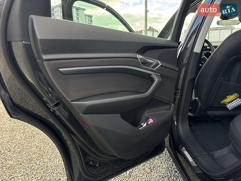 Внедорожник / Кроссовер Audi e-tron 2019 в Ивано-Франковске