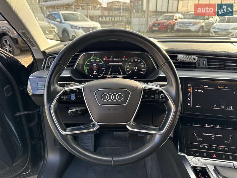 Внедорожник / Кроссовер Audi e-tron 2019 в Ивано-Франковске