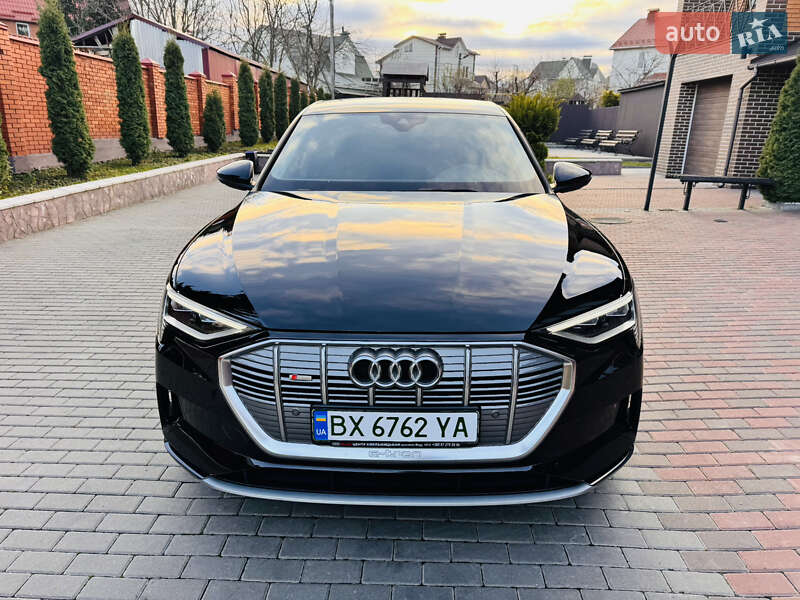 Позашляховик / Кросовер Audi e-tron 2023 в Хмельницькому