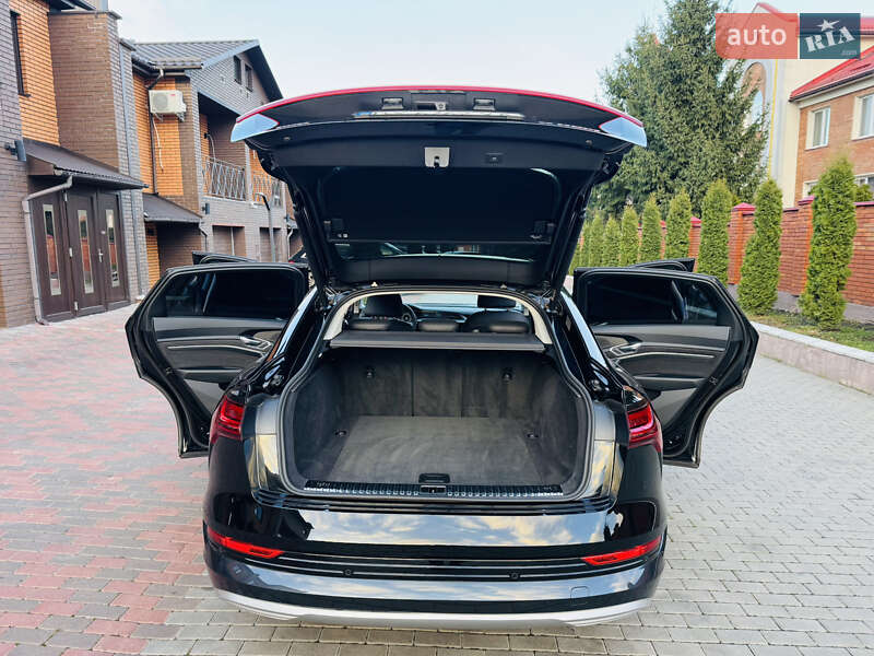 Позашляховик / Кросовер Audi e-tron 2023 в Хмельницькому