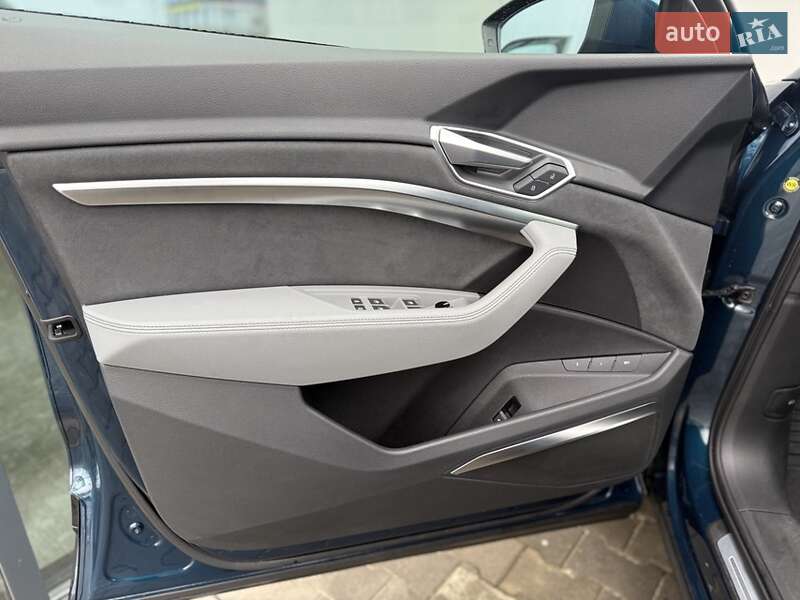 Позашляховик / Кросовер Audi e-tron 2022 в Хмельницькому фото 38 Позашляховик / Кросовер Audi e-tron 2022 в Хмельницькому