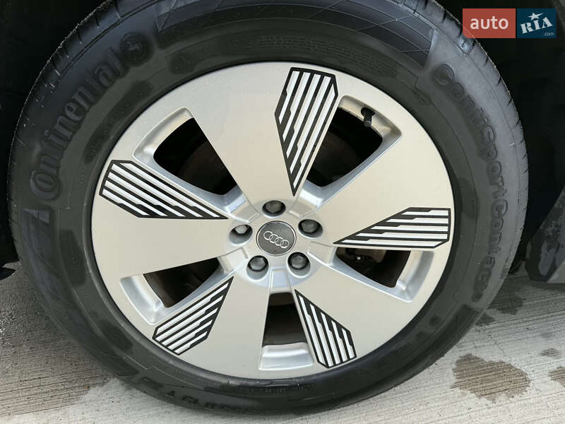 Внедорожник / Кроссовер Audi e-tron 2020 в Чернигове