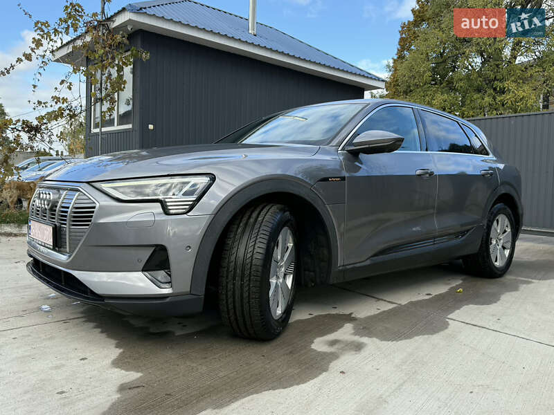 Внедорожник / Кроссовер Audi e-tron 2020 в Чернигове