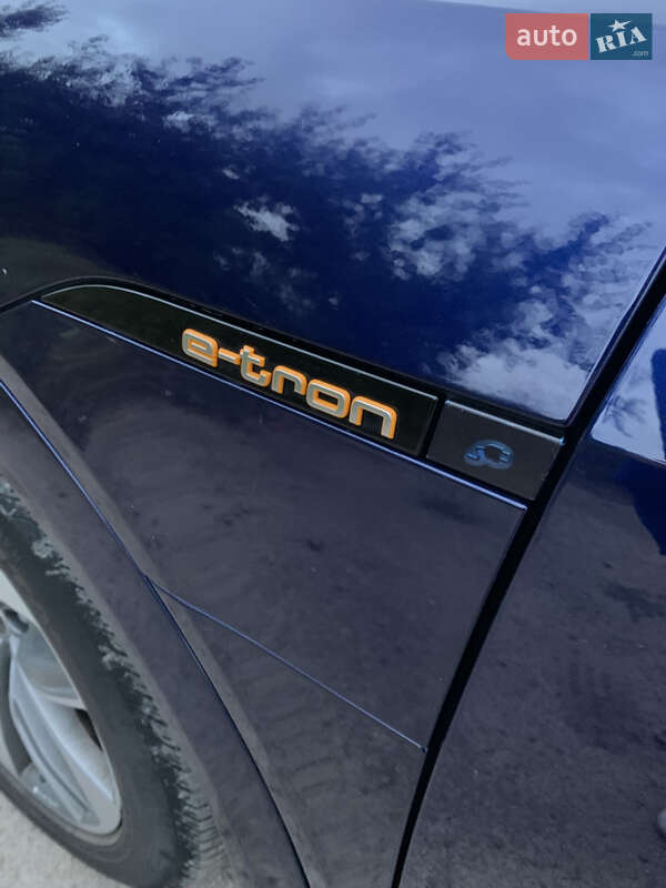 Позашляховик / Кросовер Audi e-tron 2021 в Хмельницькому фото 18 Позашляховик / Кросовер Audi e-tron 2021 в Хмельницькому